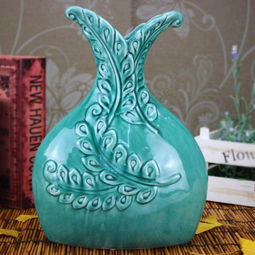 玉釉生輝，菊韻悠然 歐式簡約風立體菊花小口花瓶的工藝美學